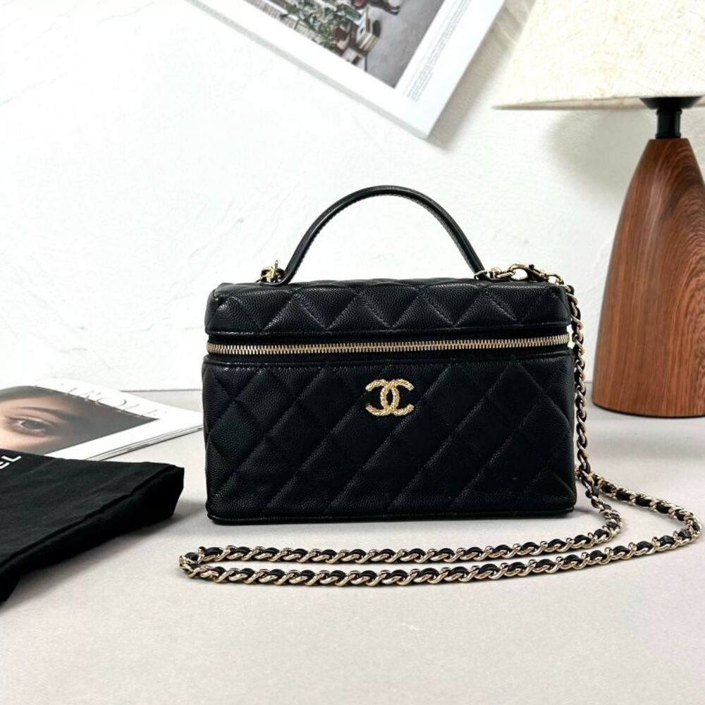 Chanel Women Pre-Loved Bag Very Good Condition